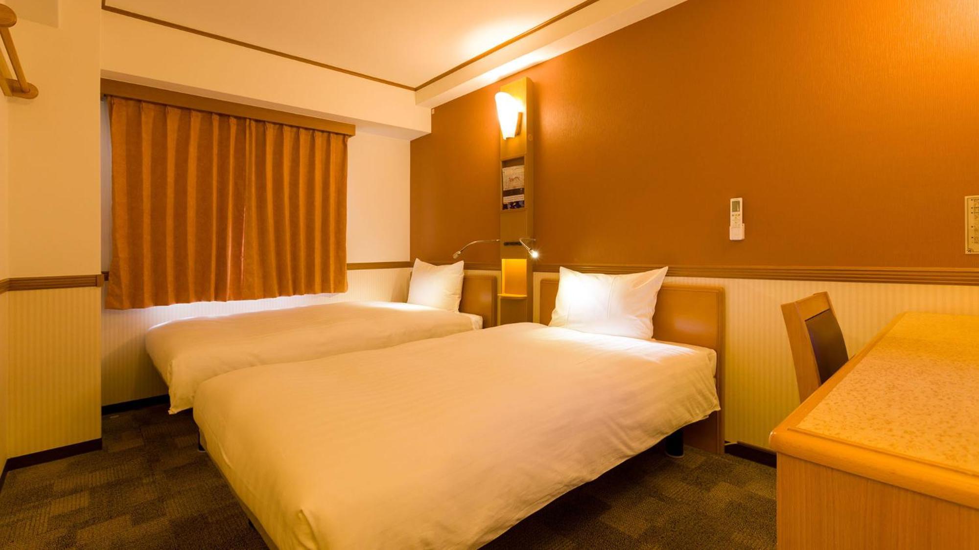 Toyoko Eki Shinkansen Minami Guchi Hotel 3*